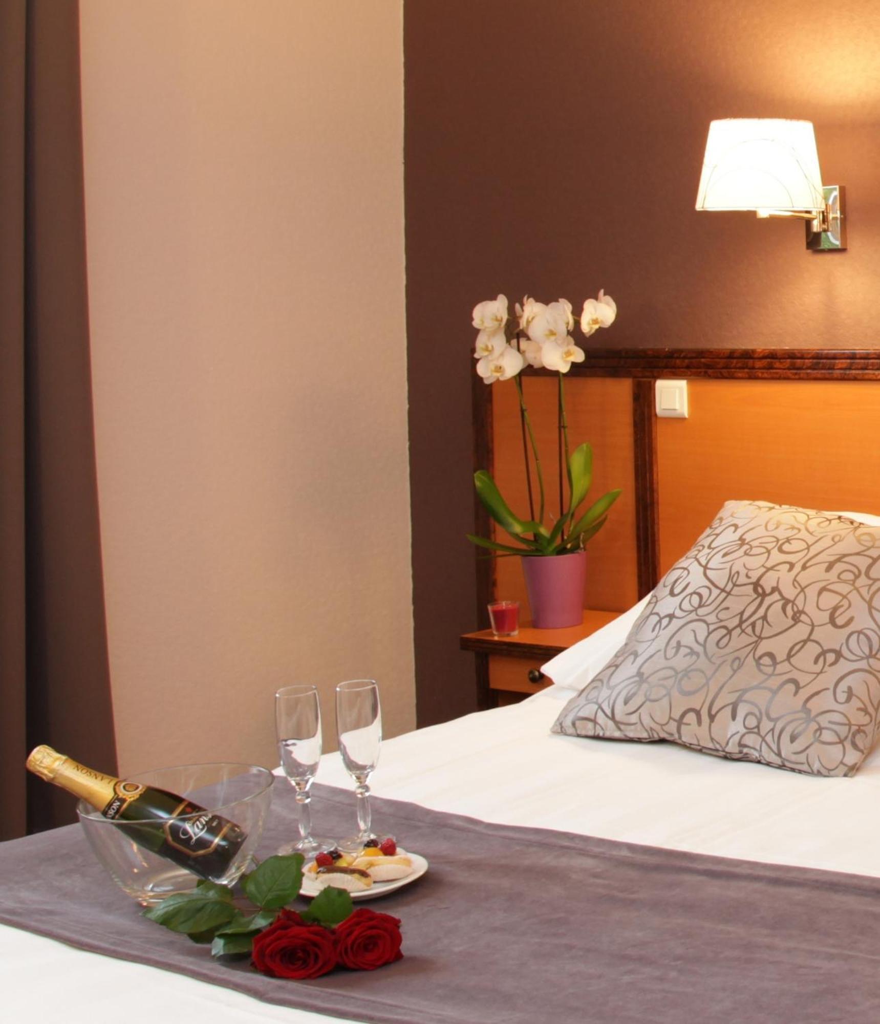 The Originals City, Hotel Paray-Le-Monial Zewnętrze zdjęcie